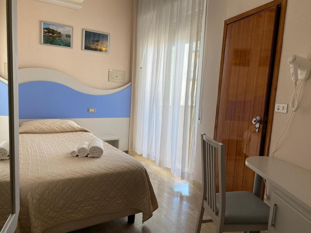 Hotel Moderno - Bed & Breakfast Cervia Ngoại thất bức ảnh