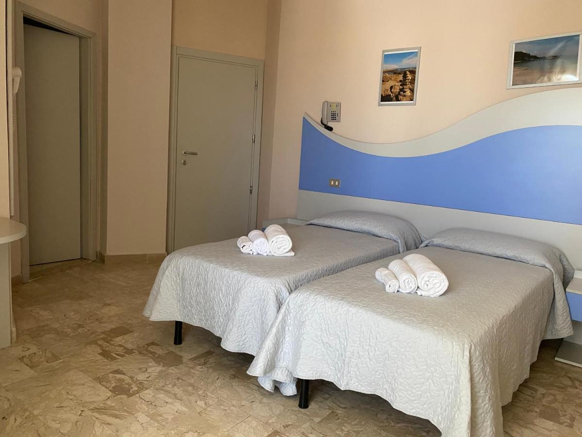 Hotel Moderno - Bed & Breakfast Cervia Ngoại thất bức ảnh