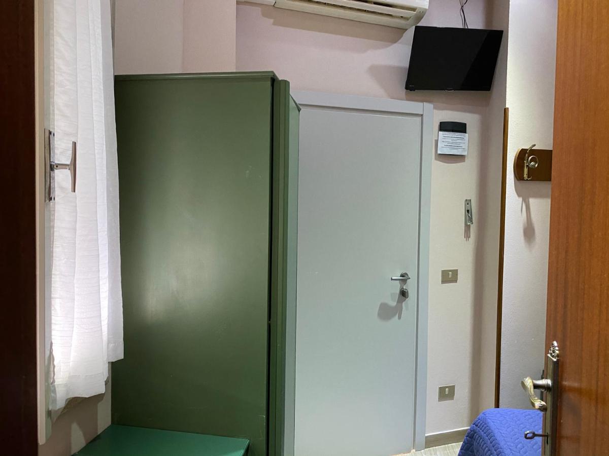 Hotel Moderno - Bed & Breakfast Cervia Ngoại thất bức ảnh