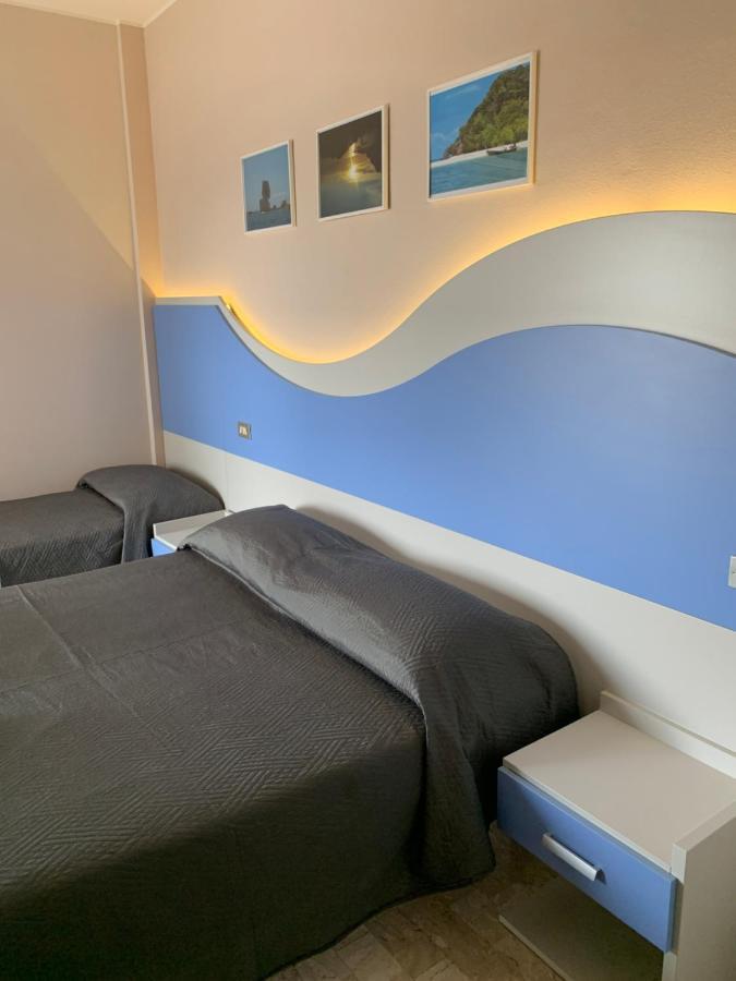 Hotel Moderno - Bed & Breakfast Cervia Ngoại thất bức ảnh
