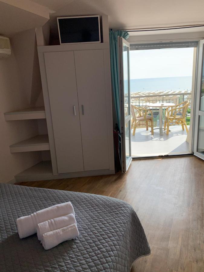 Hotel Moderno - Bed & Breakfast Cervia Ngoại thất bức ảnh