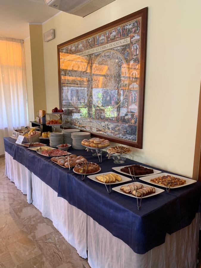 Hotel Moderno - Bed & Breakfast Cervia Ngoại thất bức ảnh